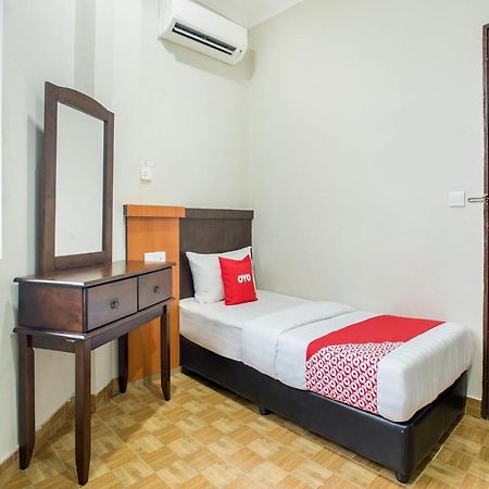 Oyo 89712 Grand Inn Semporna Kültér fotó