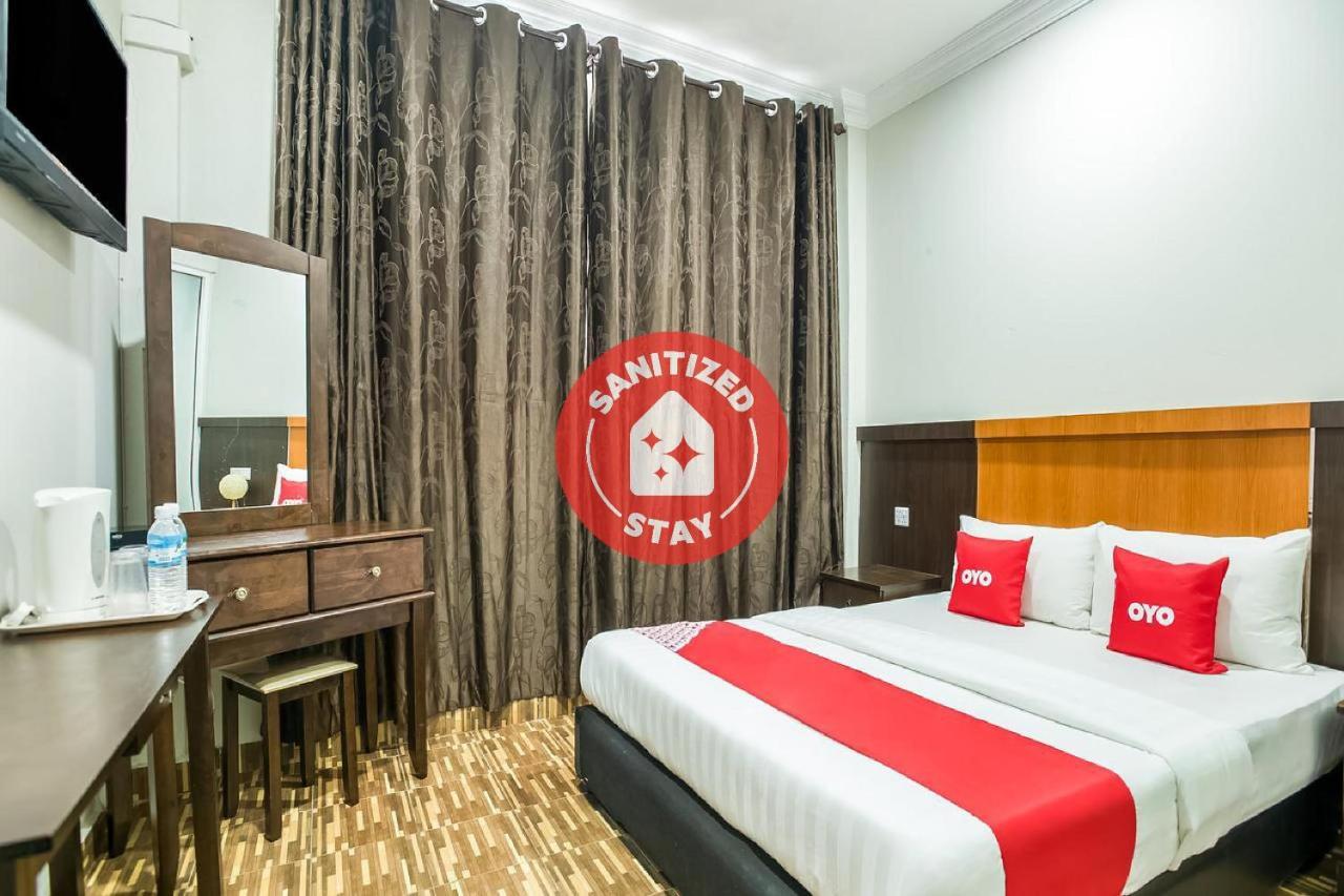 Oyo 89712 Grand Inn Semporna Kültér fotó