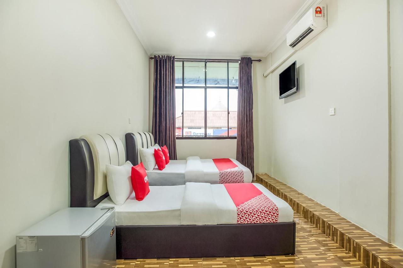 Oyo 89712 Grand Inn Semporna Kültér fotó