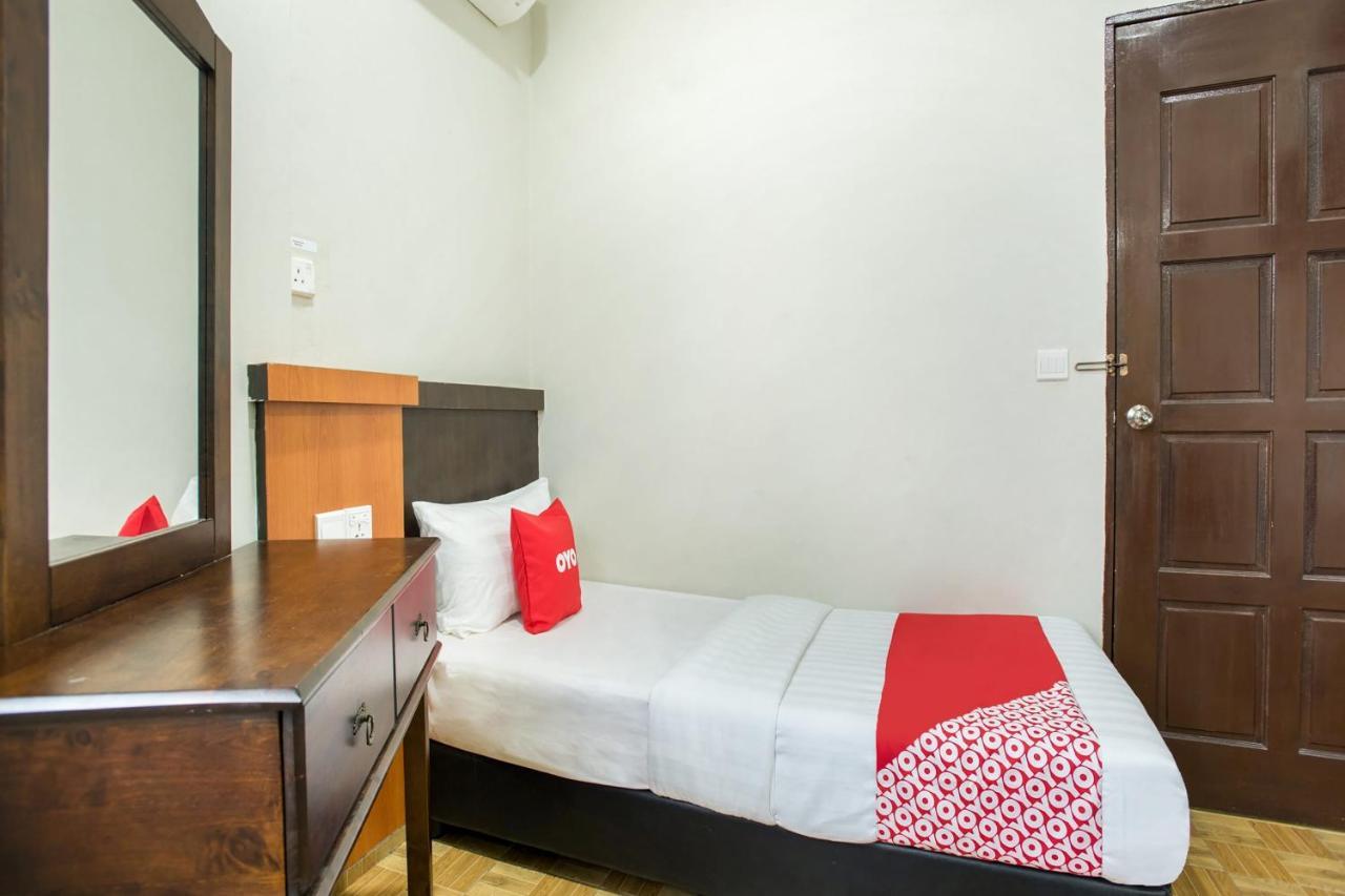 Oyo 89712 Grand Inn Semporna Kültér fotó