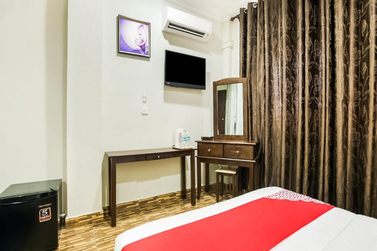 Oyo 89712 Grand Inn Semporna Kültér fotó