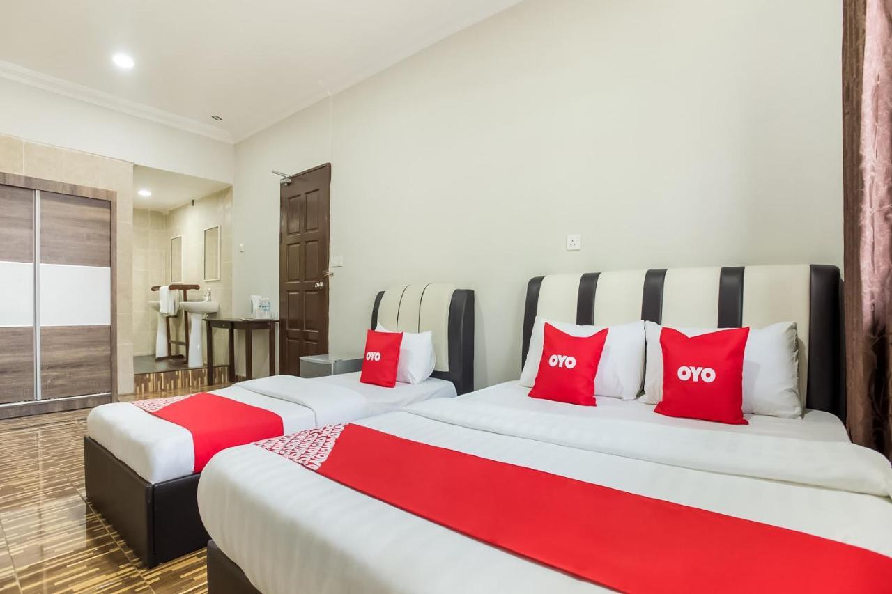 Oyo 89712 Grand Inn Semporna Kültér fotó