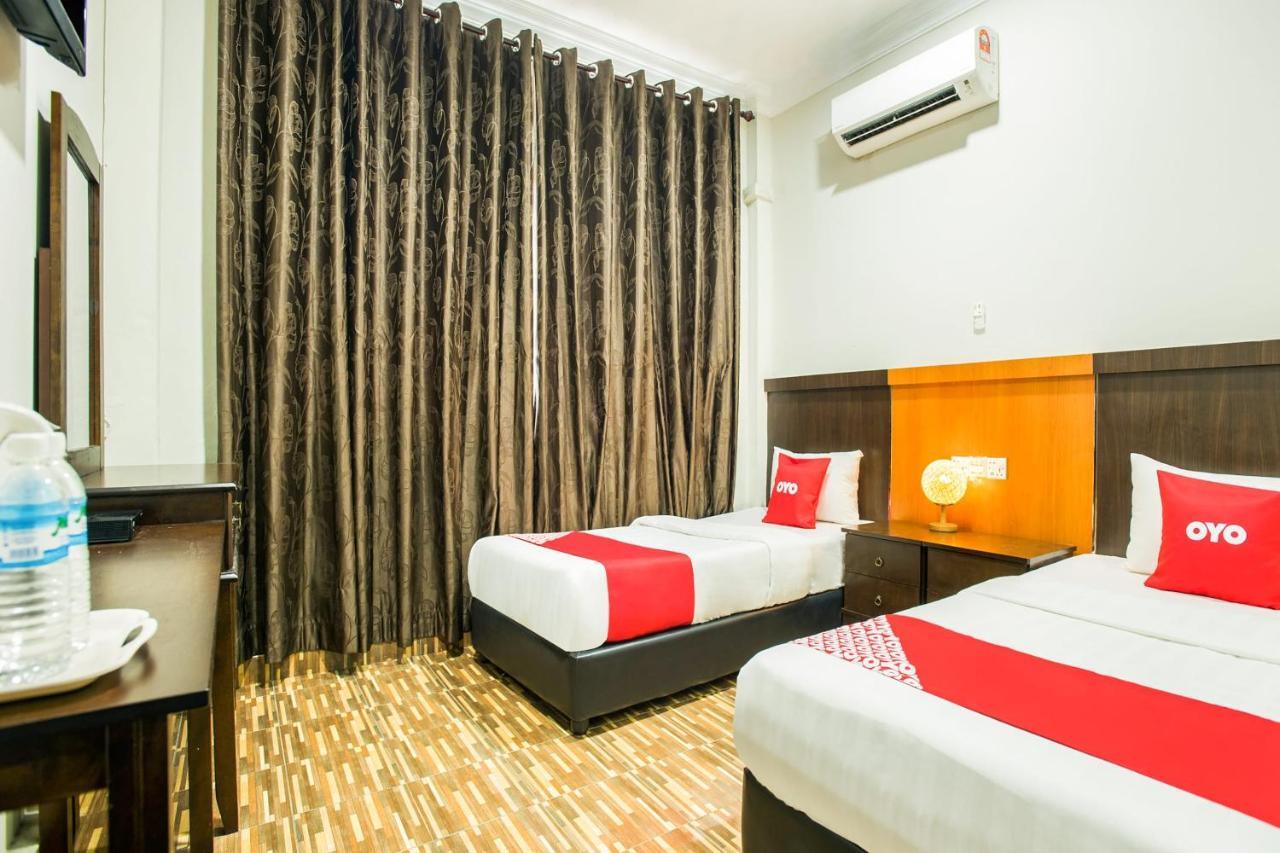 Oyo 89712 Grand Inn Semporna Kültér fotó