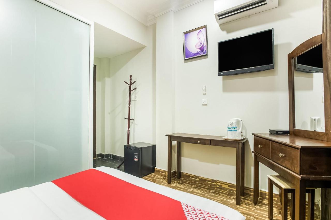 Oyo 89712 Grand Inn Semporna Kültér fotó